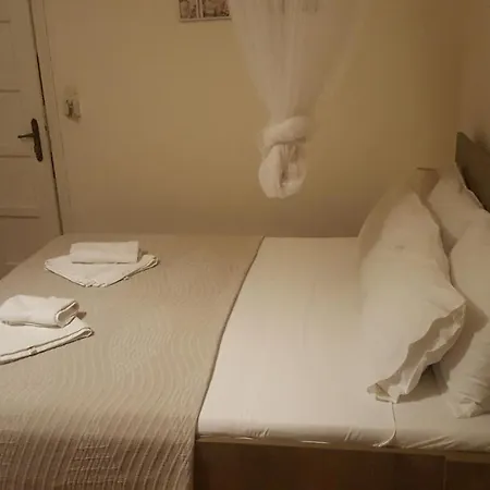 Andy's Gardens Apartamento Gerani (Chania)